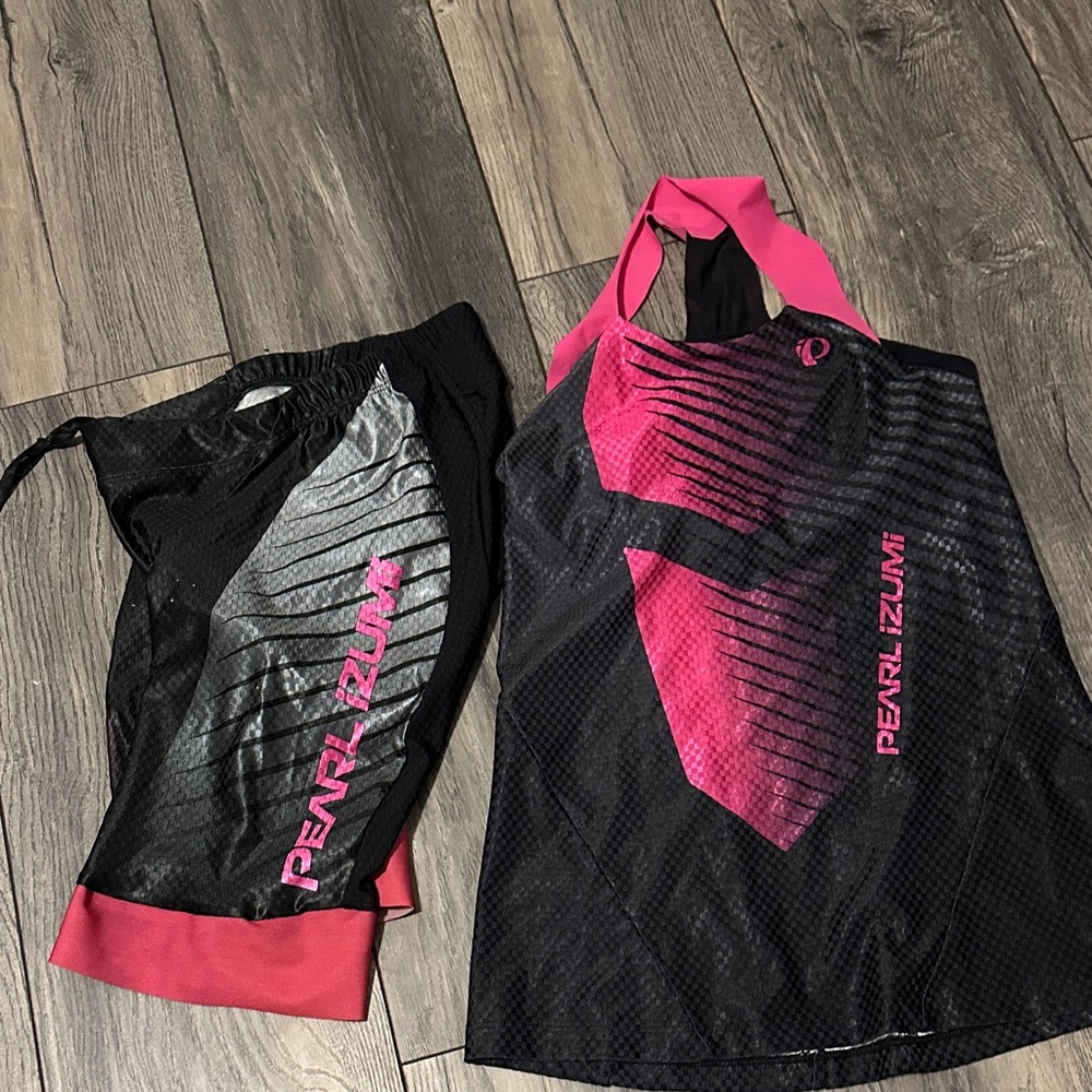 Pearl Izumi Black and Pink Activewear Set
